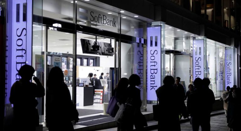 Softbank Evalúa Inversiones En Startups Mexicanas, Konfío Y Kavak