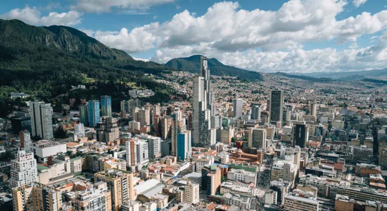 Facebook Continues Latam Startup Hub Expansion, Now In Colombia