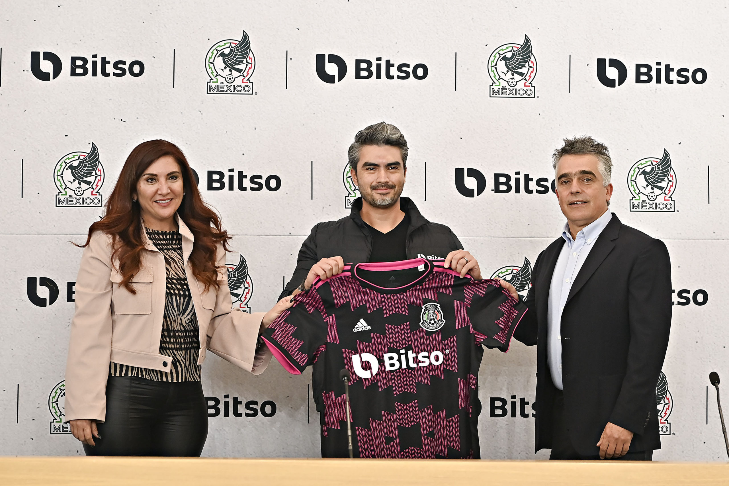 Latam Startups Get Into The Soccer Sponsorship Craze