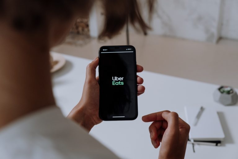 Uber Eats Sale De Brasil; Cornershop Obtiene Protagonismo