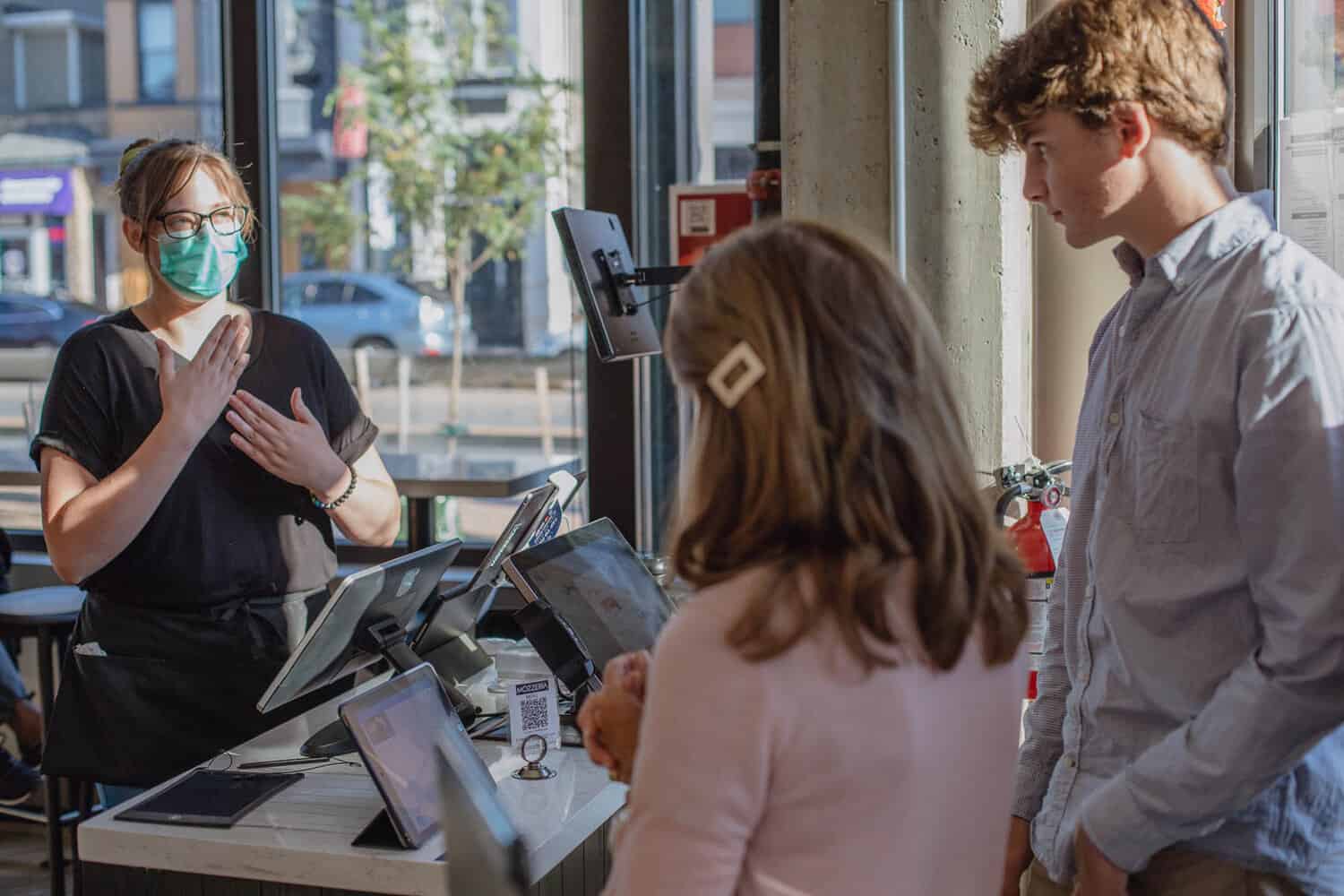 Yamillet Payano es una de las creadoras de Sign-Speak, una herramienta que ha desarrollado desde 2021 para traducir la lengua de señas.